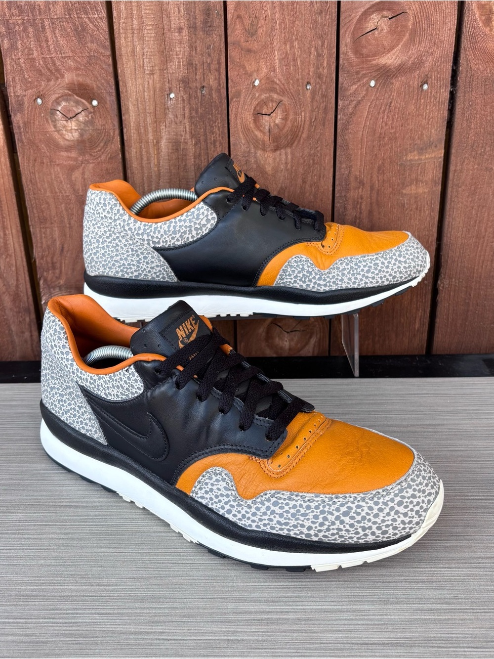 NIKE AIR SAFARI Sneakers